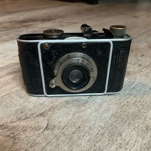 FOTH DERBY ORIGINAL ROLL FILM 24x36MM CAMERA 50MM 3.5 LENS Not Tested Pls Read